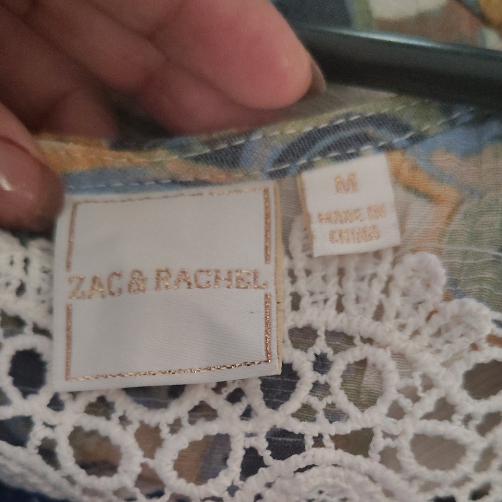 Zac & Rachel Multicolor Floral Blouse with Lace‎ Accents Size M - Picture 2 of 11